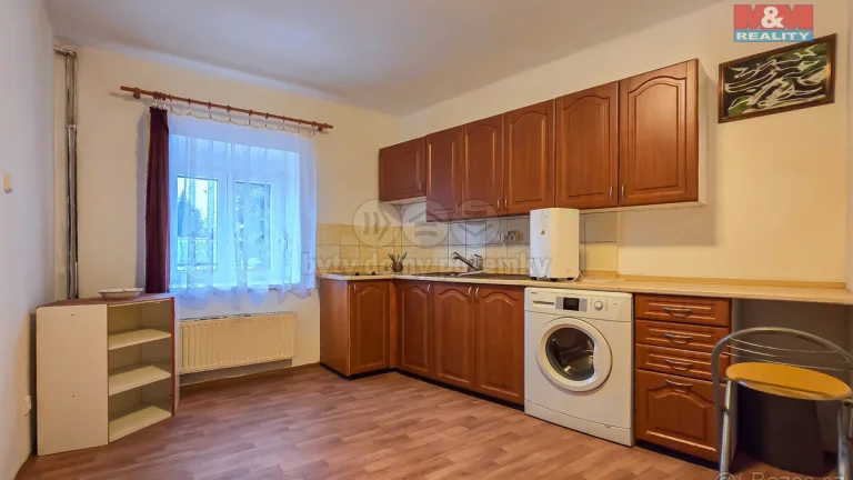 Pronájem bytu 1+kk, 21 m², Mšecké Žehrovice