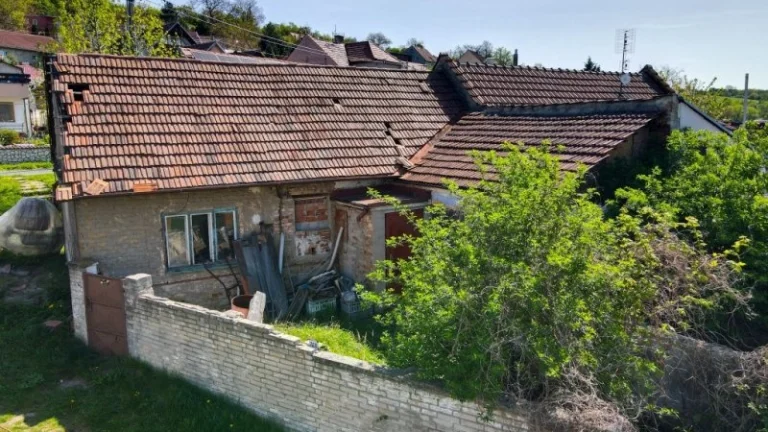 Prodám RD k celkové reko, Bohuslavice u Kyjova
