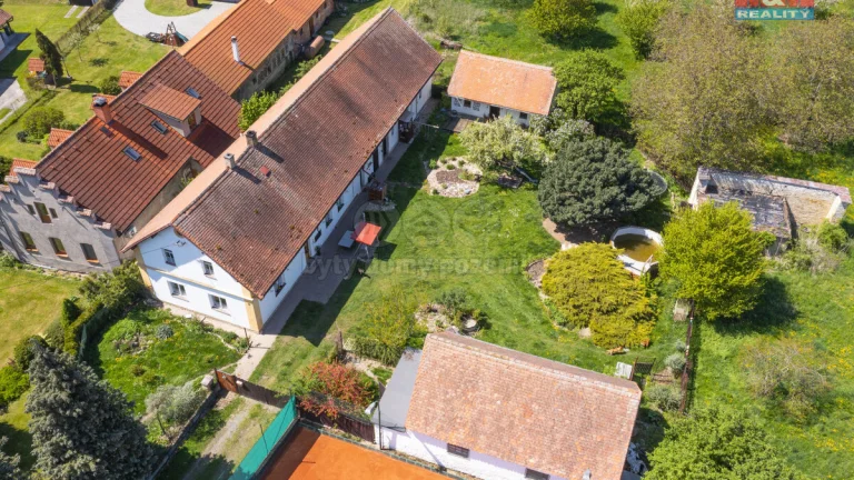 Prodej rodinného domu v Hrochově Týnci, Blížňovice