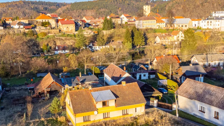 Prodej rodinného domu, 196 m², Kácov