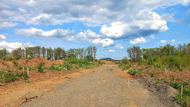 Prodej pozemku k bydlení, 1179 m², Ostrov
