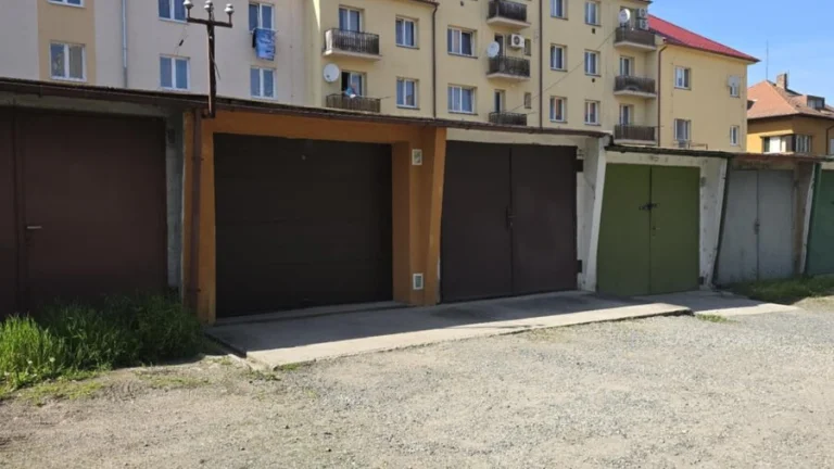 Nabízím dlouhodobý pronájem zděné garáže v Kutné Hoře