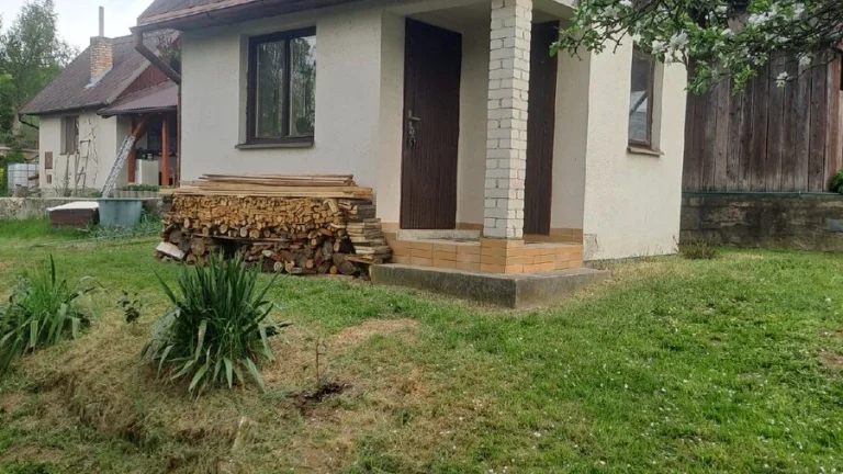 Chata s pozemkem