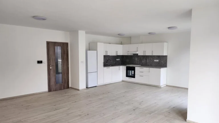 Dům 5+kk/terasy, garáž, zahrada, 520m2