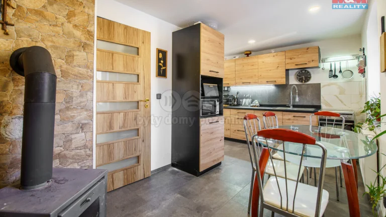 Prodej chalupy, 134 m², Oloví, ul. Na Můstku