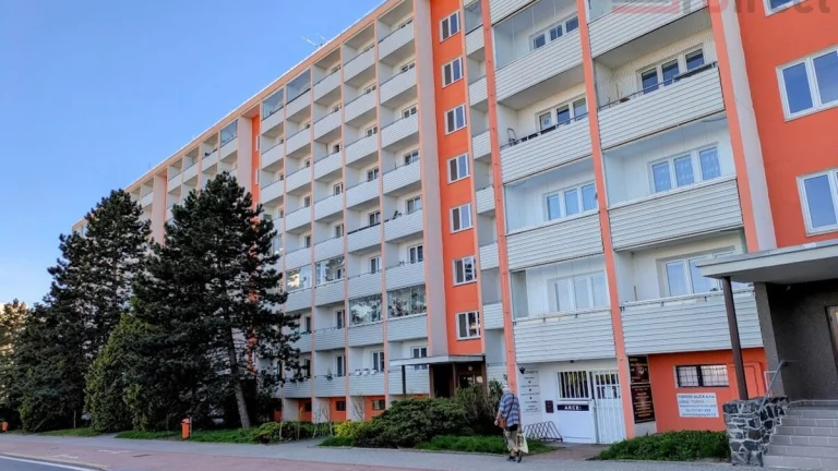 Pronájem nebytového prostoru 41 m2, ul. U Stadionu, Mladá Bo