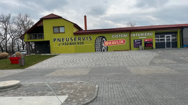Odstavné parkoviště