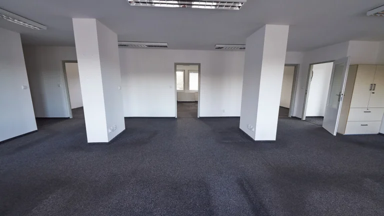 Pronájem kancelářského prostoru 145m2, Praha 10 Michle, ulic