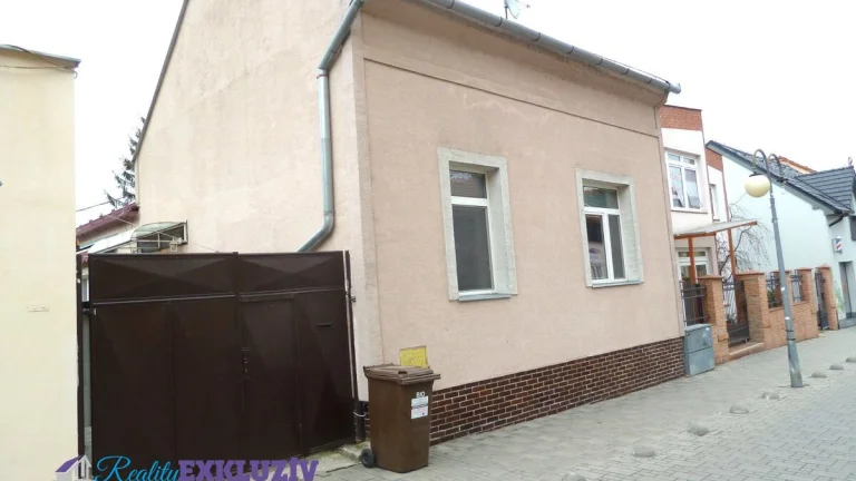 Na predaj rodinný dom v meste Lučenec - priame centrum