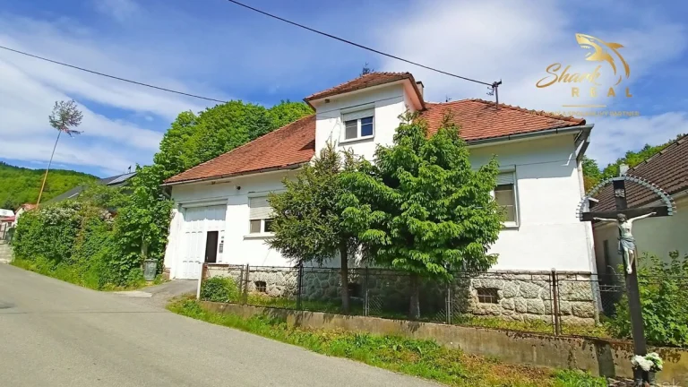 Zaujímavý rodinný dom v nádhernej prírode