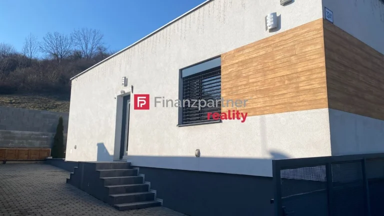 Na predaj bungalov na Zemplínskej Šírave