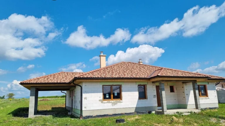 Novostavba rodinného domu v Mikušovciach, okres Lučenec Miku
