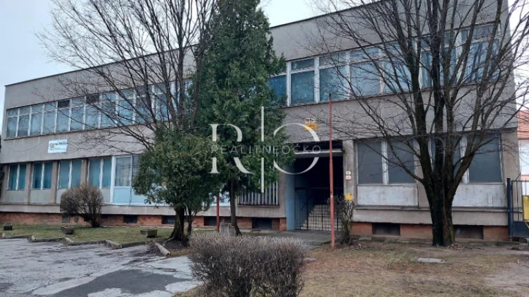 Na predaj samostatná budova - Jelšava