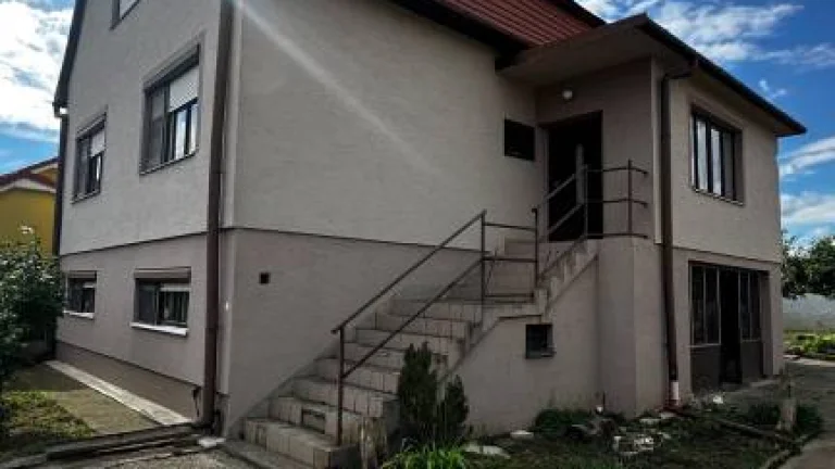 Predám rodinný dom v obci Bánov