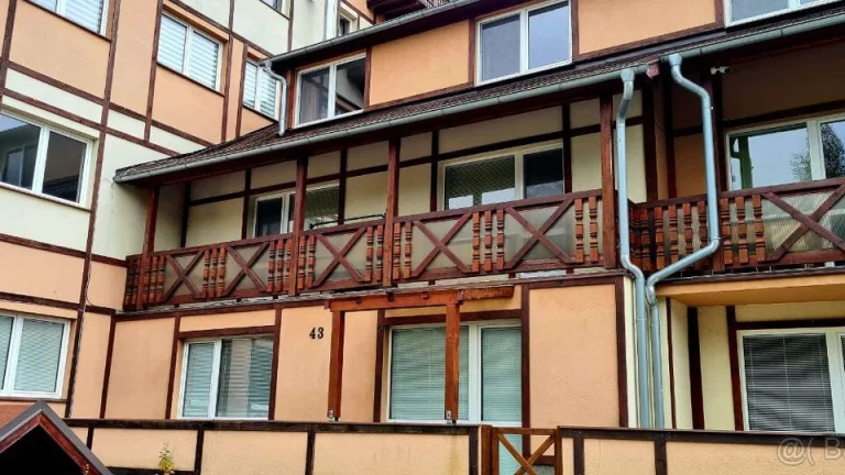 APARTMÁN V TATRÁCH, 67M2, TERASA, DOLNÝ SMOKOVEC