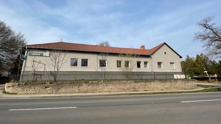 Na predaj komerčná nehnuteľnosť v centre Dubníka