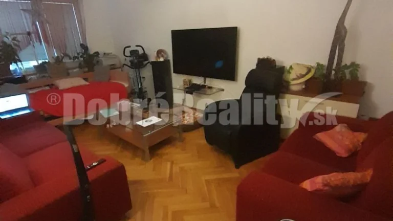 4 izbový byt Nové Zámky s 2 balkónmi