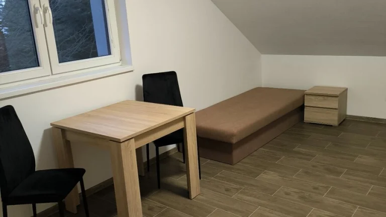 Byt s tromi spálňami
