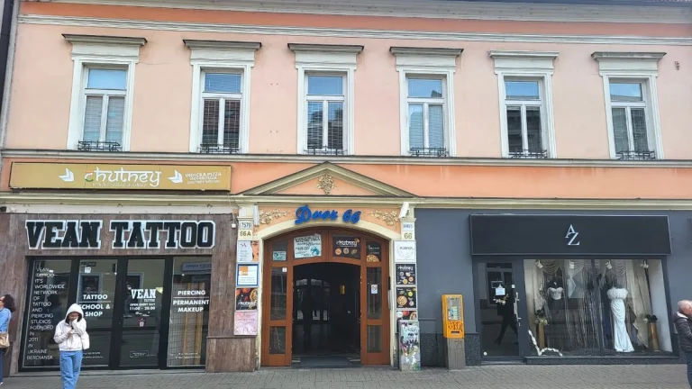 Skladové priestory na obchodnej ulici v Bratislave - PREDAJ