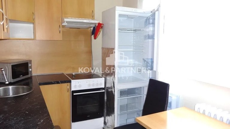 Na prenájom zariadený 3-izbový byt s loggiou - Levice, Ľ. Št