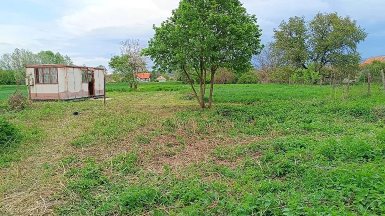 Veľký stavebný pozemok 3085 m2 na predaj