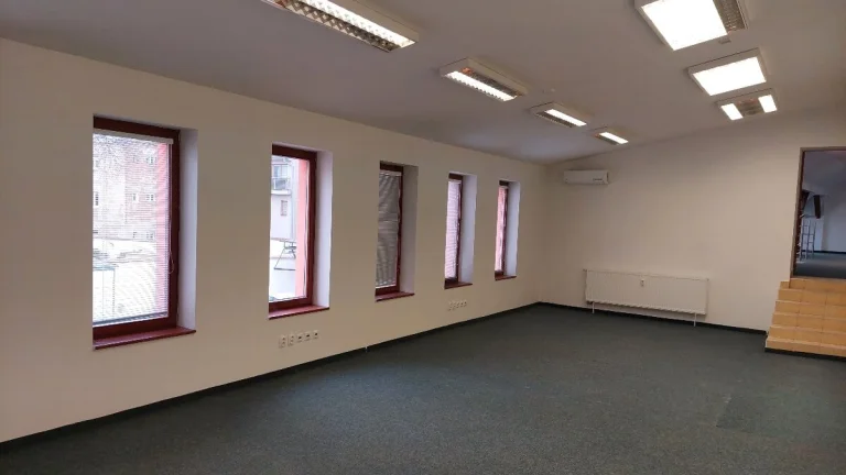 Ponuka kancelárskych priestorov 235m2, centrum KE, Vrátna ul