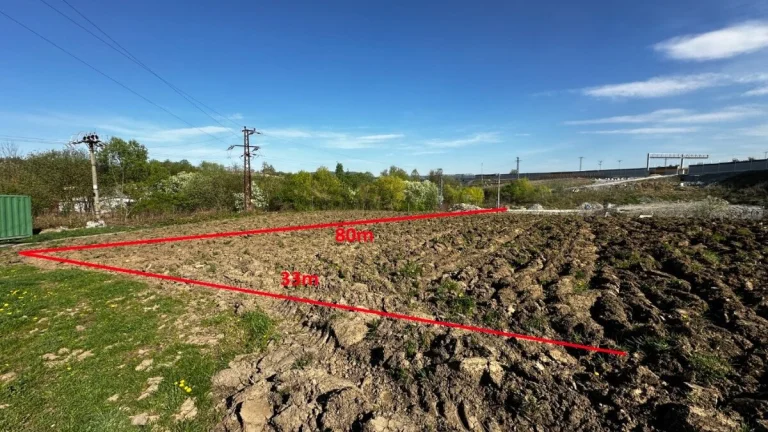 Stavebný pozemok 2640 m² - Lietavská Lúčka (cca 80m x 33m)