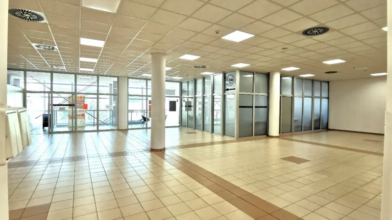 Obchodný priestor v OD PRIOR Banská Bystrica - 110-120 m2