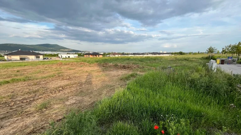 Stavebný pozemok pri golfovom ihrisku - Lužianky, RED OAK