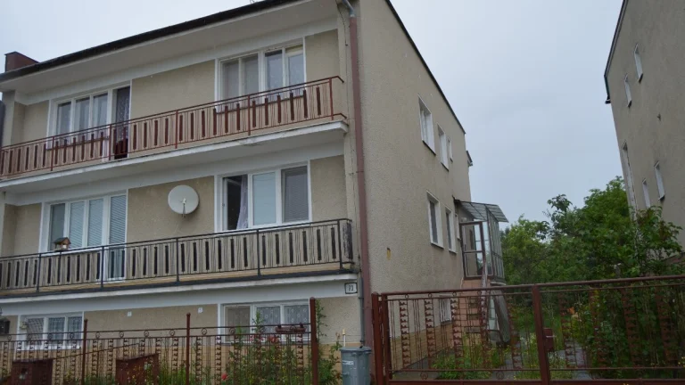 Predaj Bytu v Rodinnom Dome s Vlastným Pozemkom