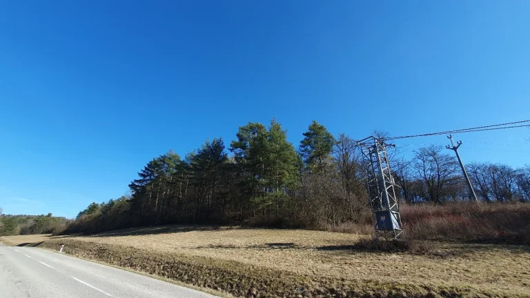 TIMA Real ponúka na predaj krásny slnečný pozemok