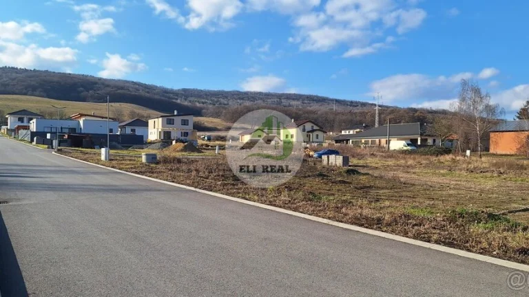REZERVOVANÉ _ Na predaj Stavebný pozemok Beniakovce - časť R