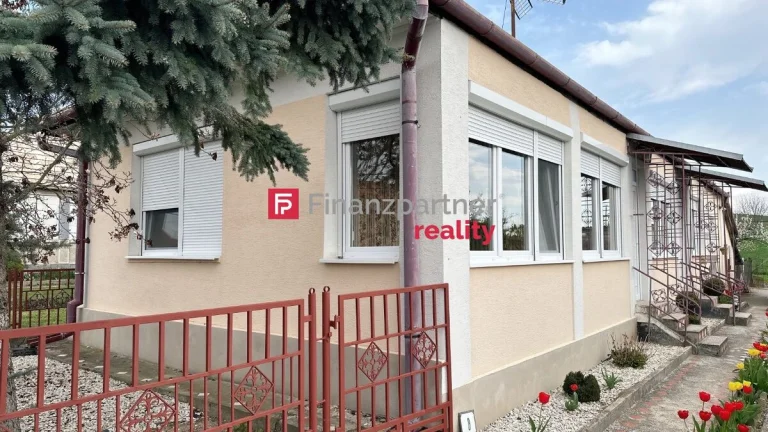 Exkluzívny predaj vidieckeho domu v obci Sečianky.