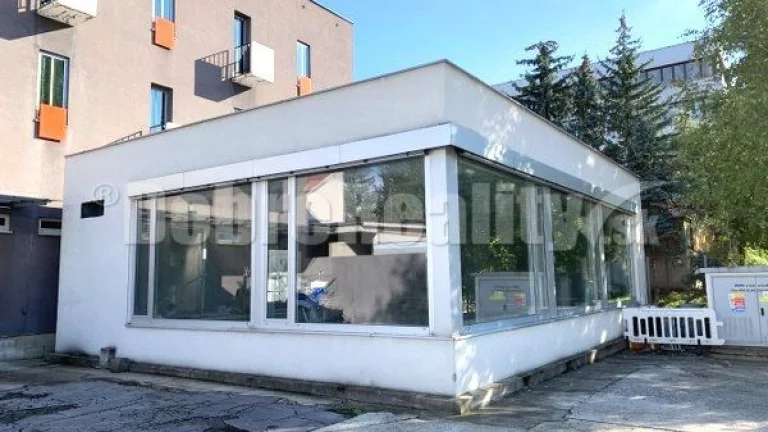 NA PRENÁJOM - Obchodné priestory - vhodné na predajňu, kader