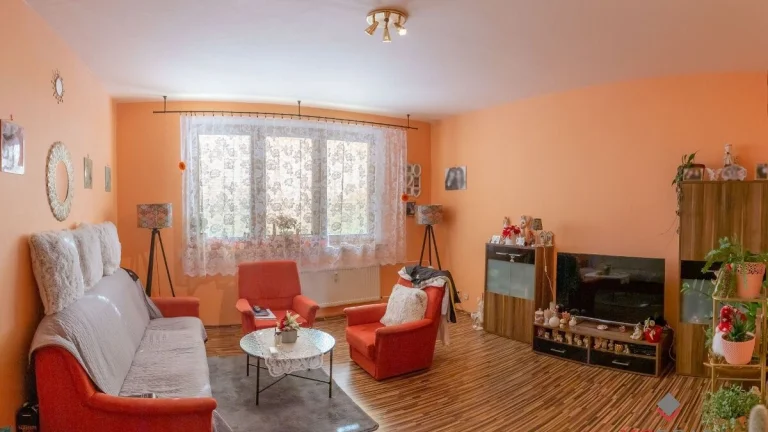 Priestranný štvorizbový byt s loggiou Martin