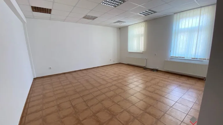 Kancelária na prenájom Topoľčany centrum