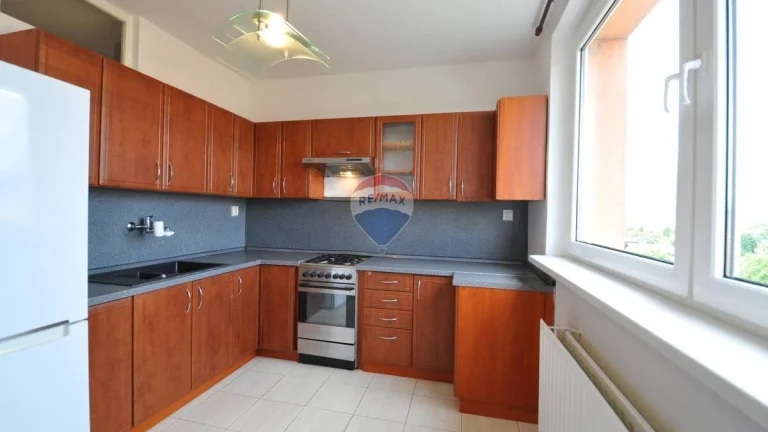 PRENÁJOM, 4-izbový byt, 101 m2, Poprad-Matejovce, Ul. Allend