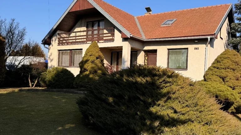 Čemerné Vranov n/T rodinný dom s nadherným pozemkom