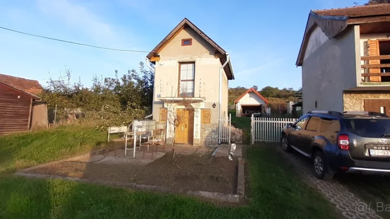 predaj Vinohradníckej chaty s vinohradom