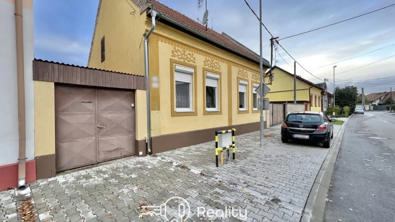 Na predaj 3-izbový meštiansky rodinný dom vo vyhľadávanej lo