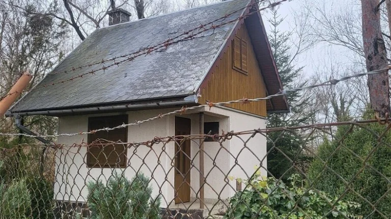 Na predaj chata so záhradou v Úľanoch nad Žitavou