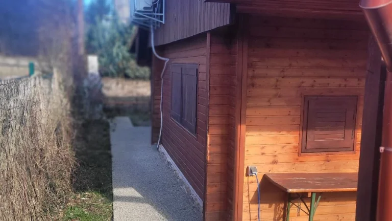 Ponúkame chatu na Vinnom jazere