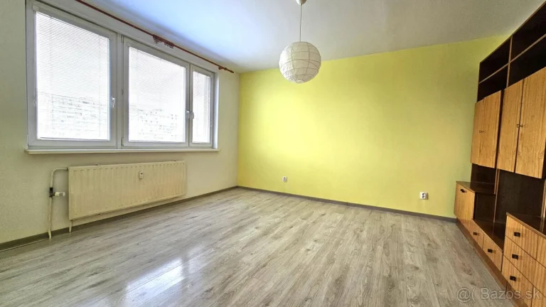 1 izbový byt v Bratislave - Petržálke, 36m2, čiastočná rekon