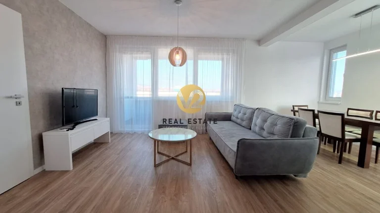 Na prenájom 2 izbový byt s parkovaním, Chrenová