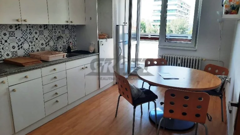 Na predaj 2-izb. priestranný byt Košická ul. - Bratislava