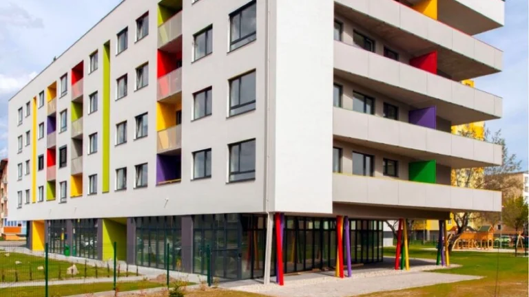 Colorhouse 2 - prenájom 2 izbový byt + parkovacie miesto