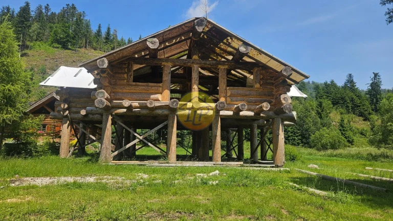 Multifunkčná stavba - zrub na predaj