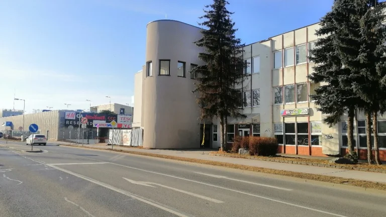 Flexibilný bezbariérový obchodný priestor na prenájom. 223m2