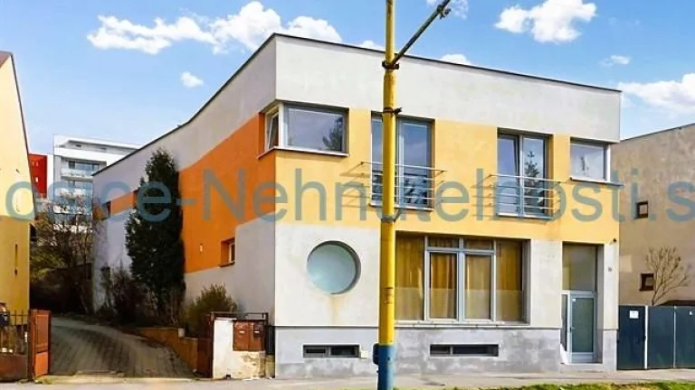 Dom 10 izb 350 m2, 1237 m2 pozemok Prešov – Sabinovská ul.