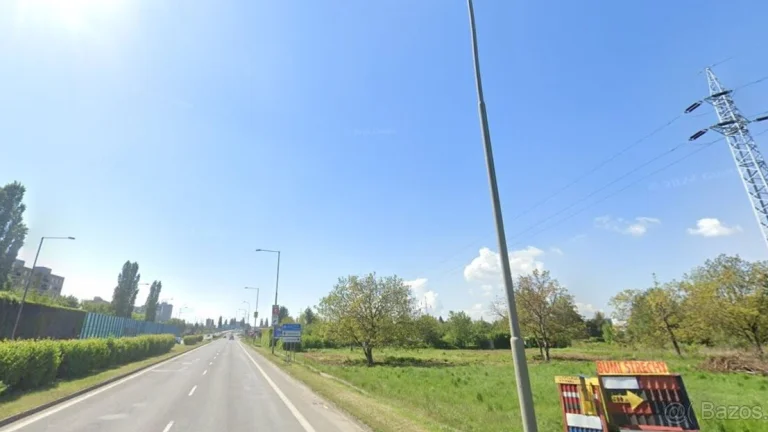 Pozemok v priemyselnej časti Košice - Juh, 2 952m2.